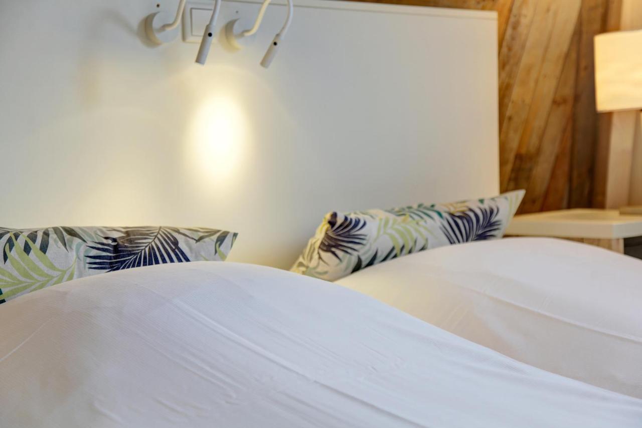 Hotel Kijkduin Dombourg Extérieur photo