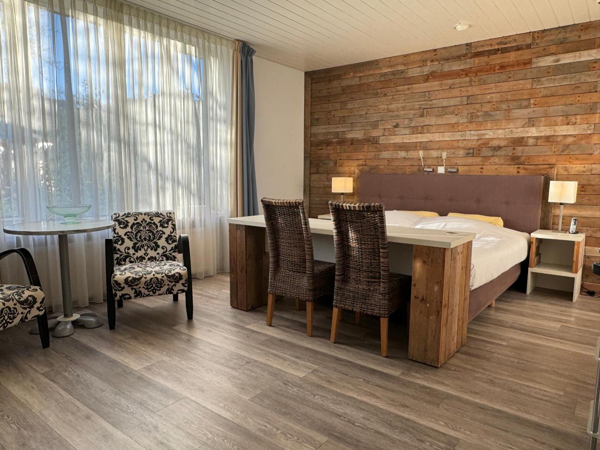 Hotel Kijkduin Dombourg Extérieur photo